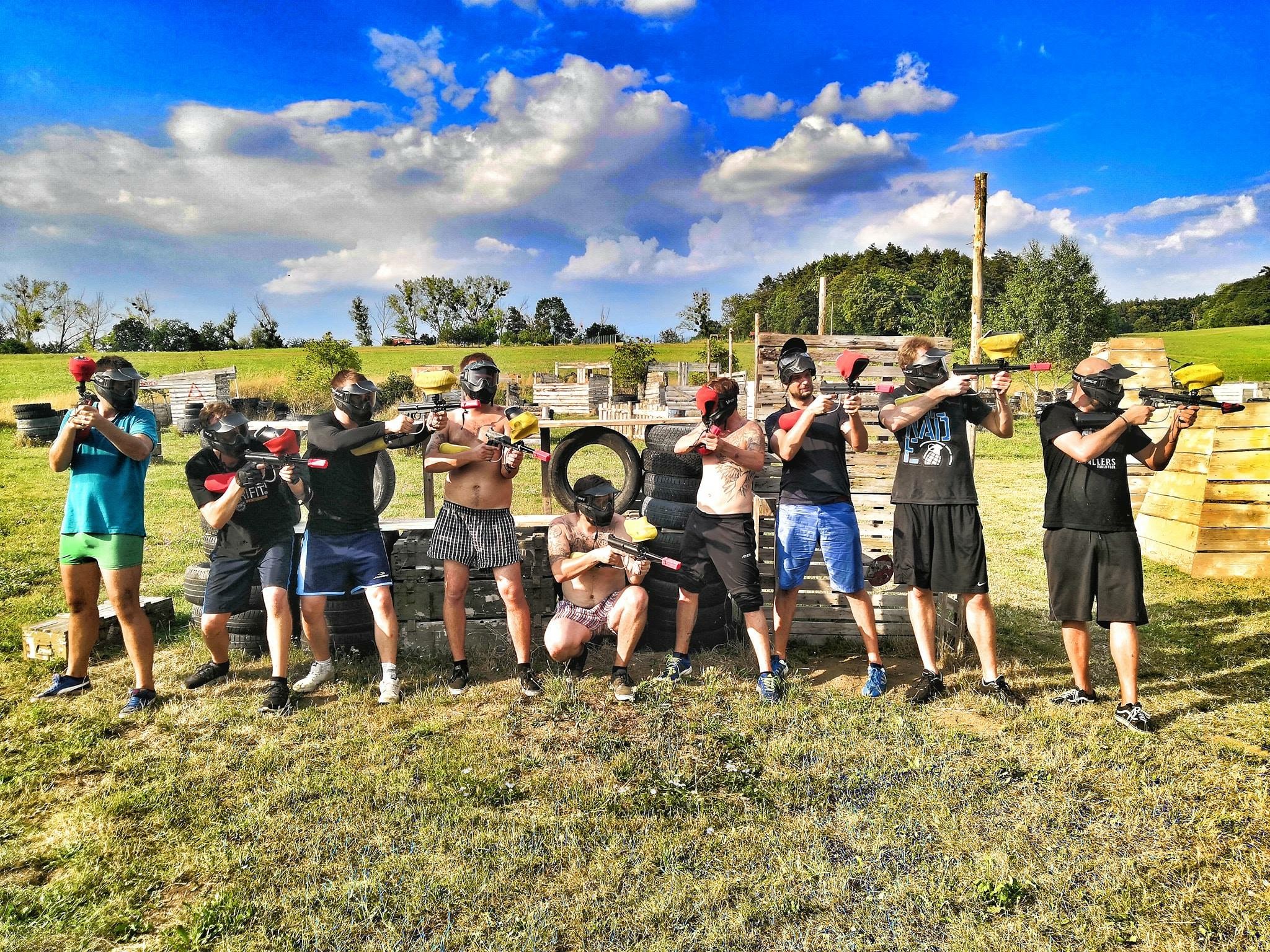 Paintballová rozlučka se svobodou