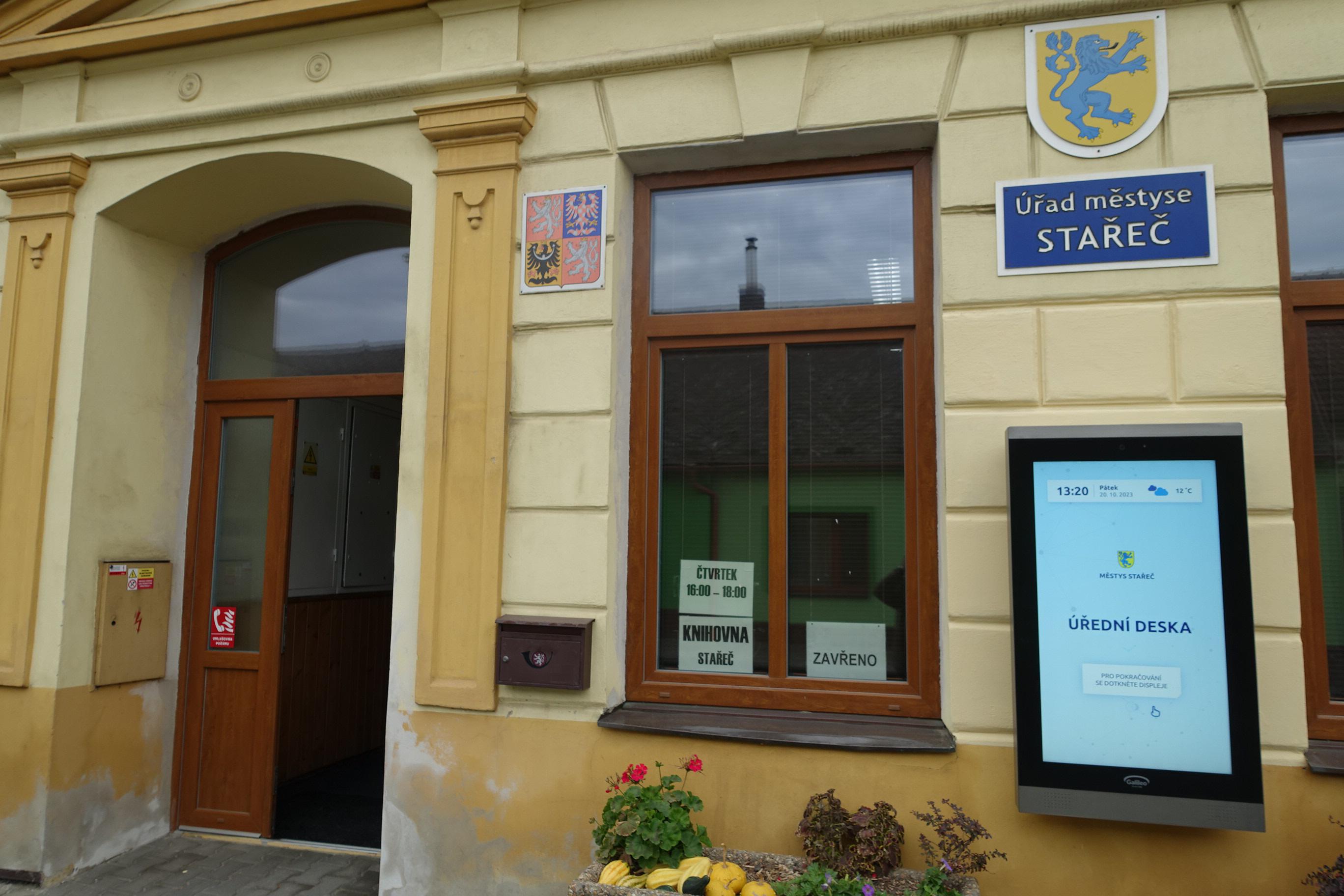 Stařeč - úřad městyse foto 3