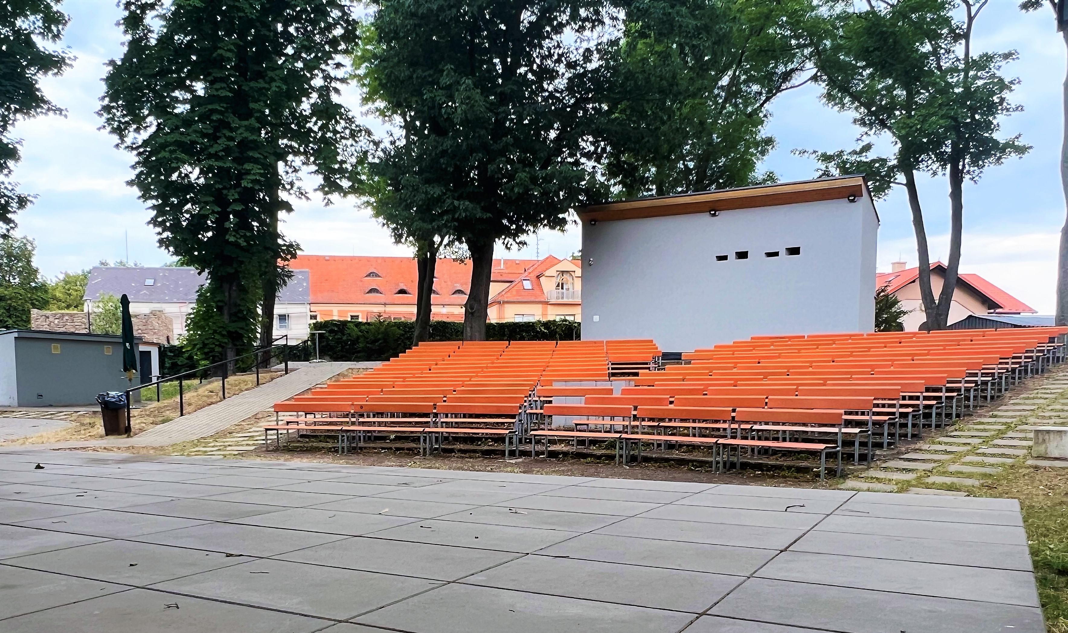 Letní kino Klášterec nad Ohří foto 3