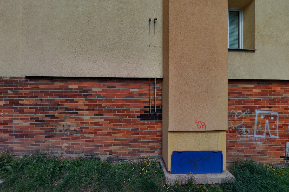 Reklama - HRSTKA foto 2