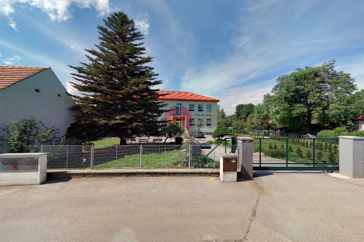 ŽŠ Dolní Třebonín foto 2