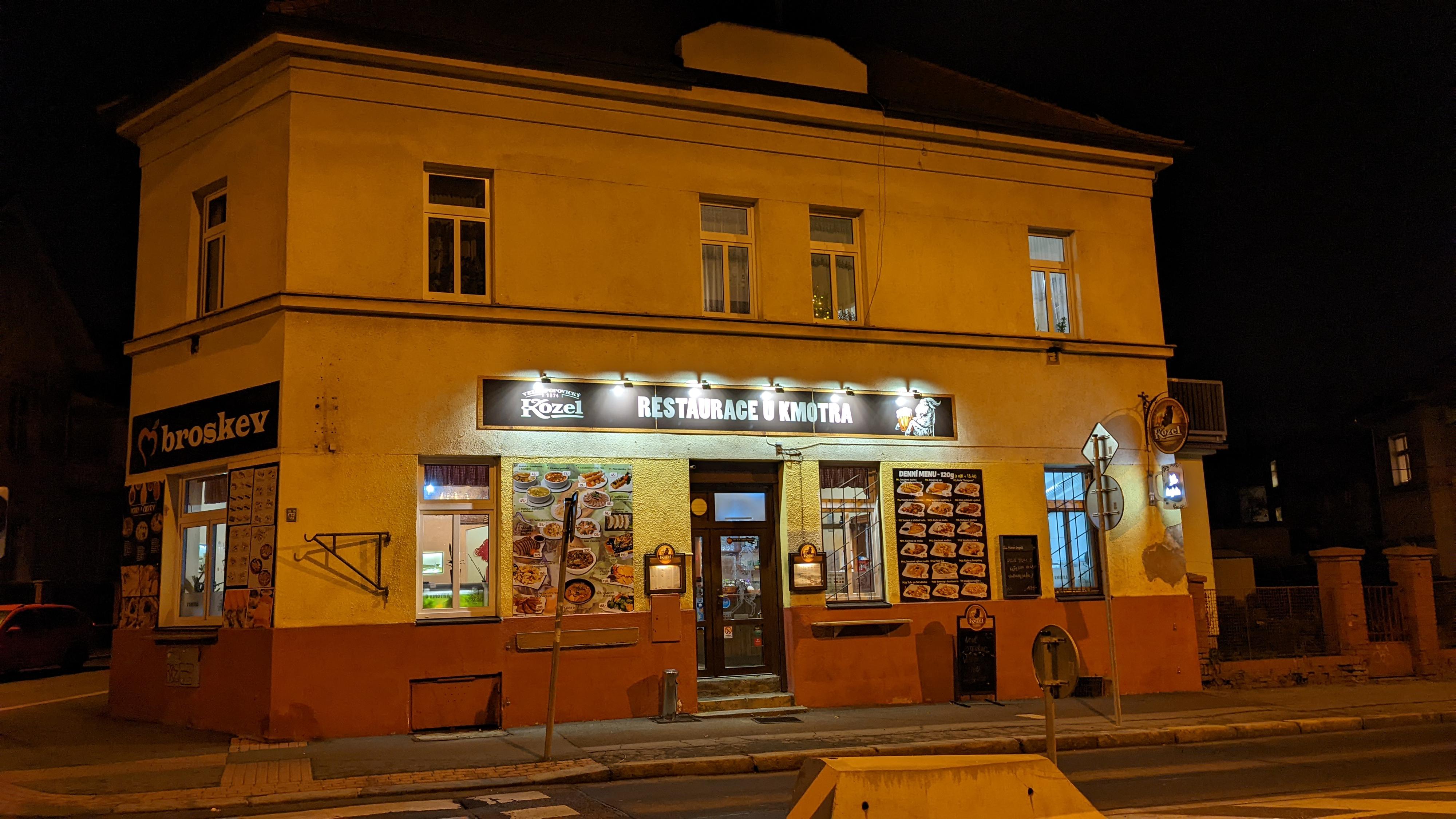 Čínská restaurace Yi Yuan