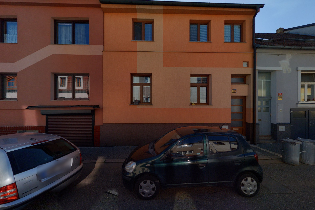 Moderní škola jazyků Hlavolam