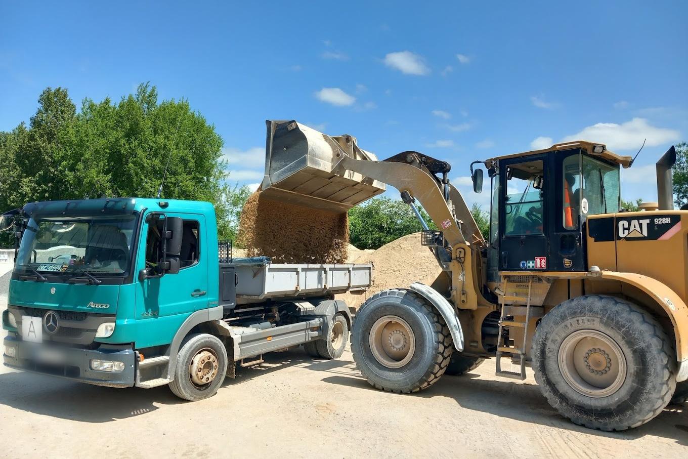 Autodoprava a Kontejnery Třeboň Jan Ježek & Marta Prachařová