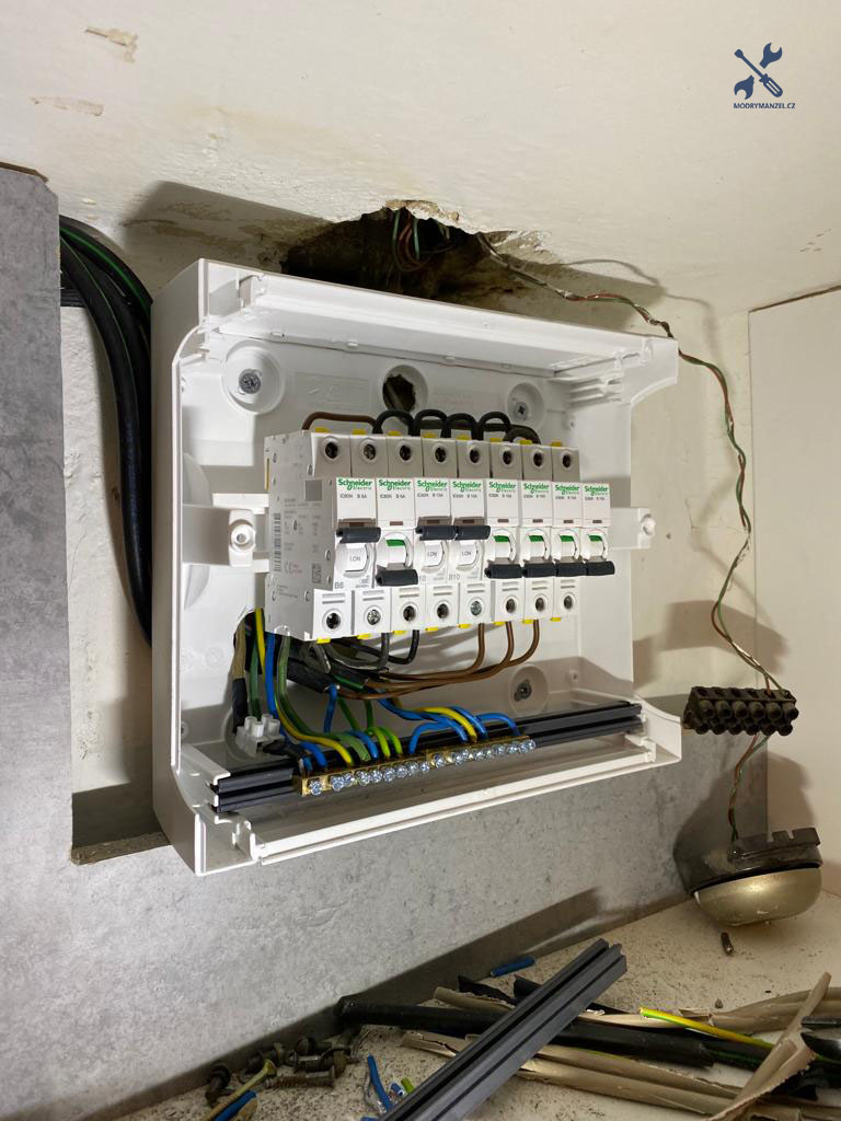 Hodinový manžel - Modrymanzel.cz