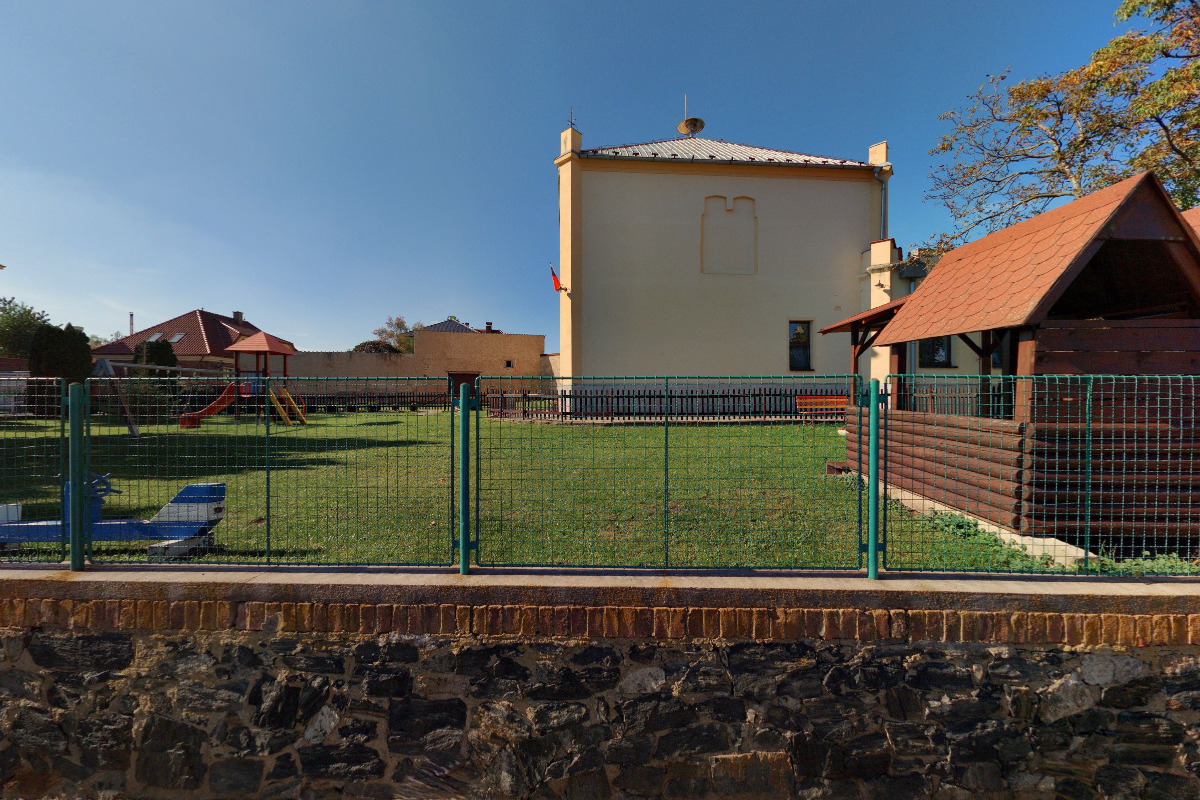 Kluky - obecní úřad foto 5