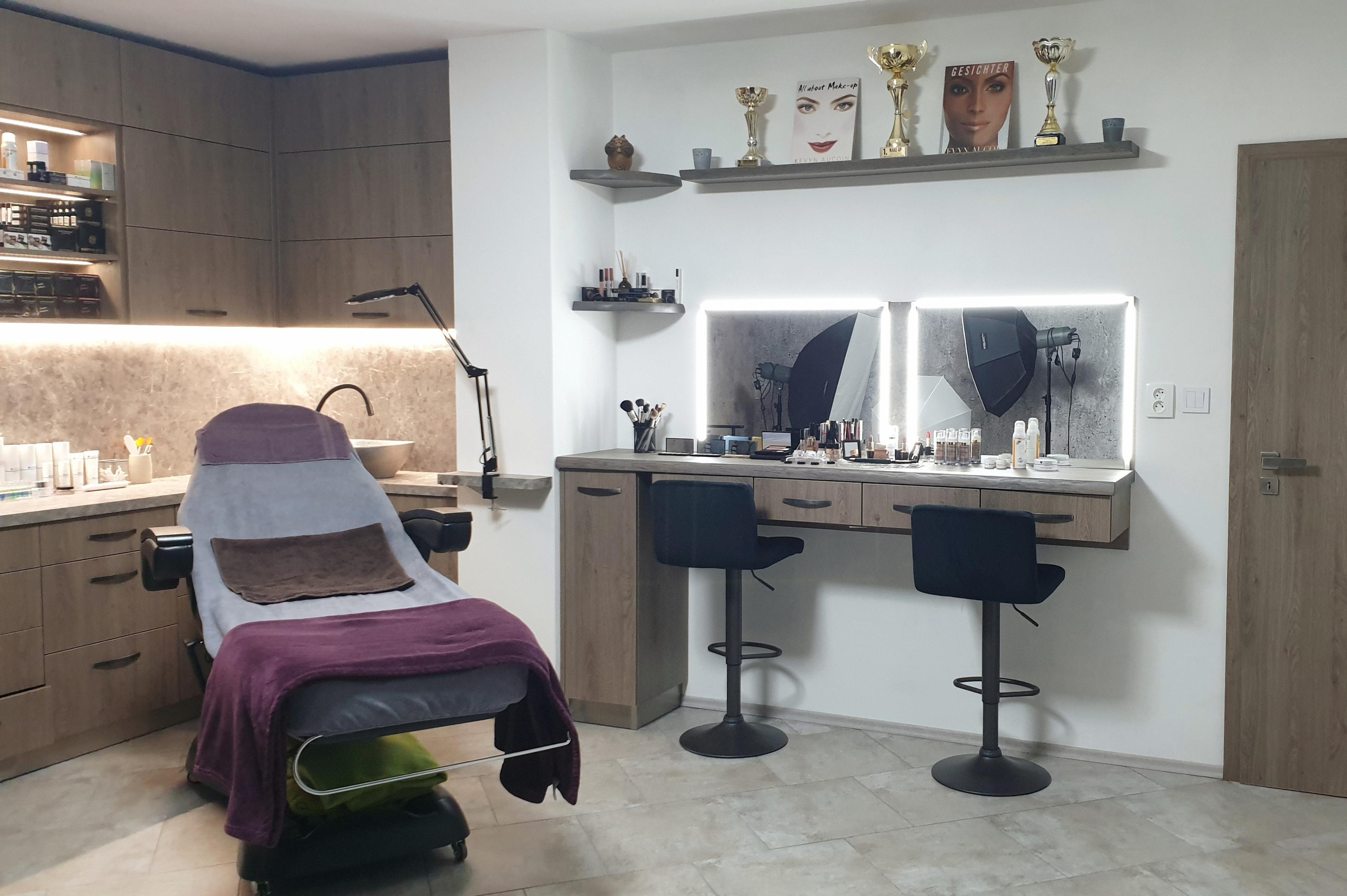 Ilona Pavlatová - IP makeup