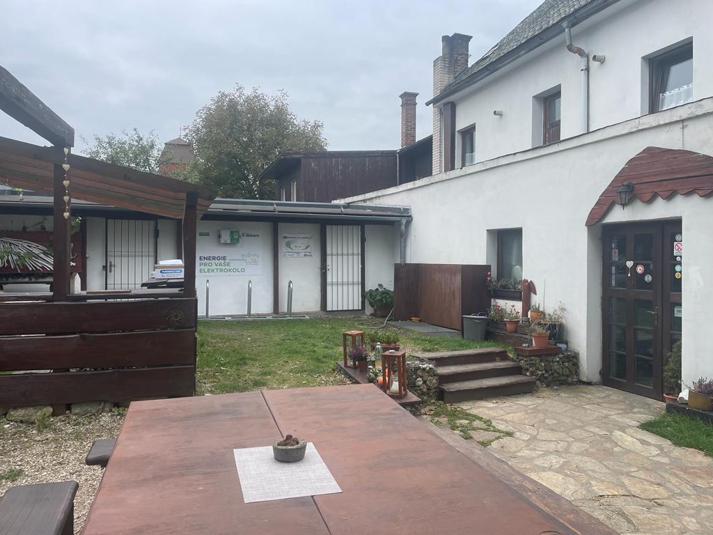 Nabíjecí stanice Bike Bistro U Všech andělů foto 2