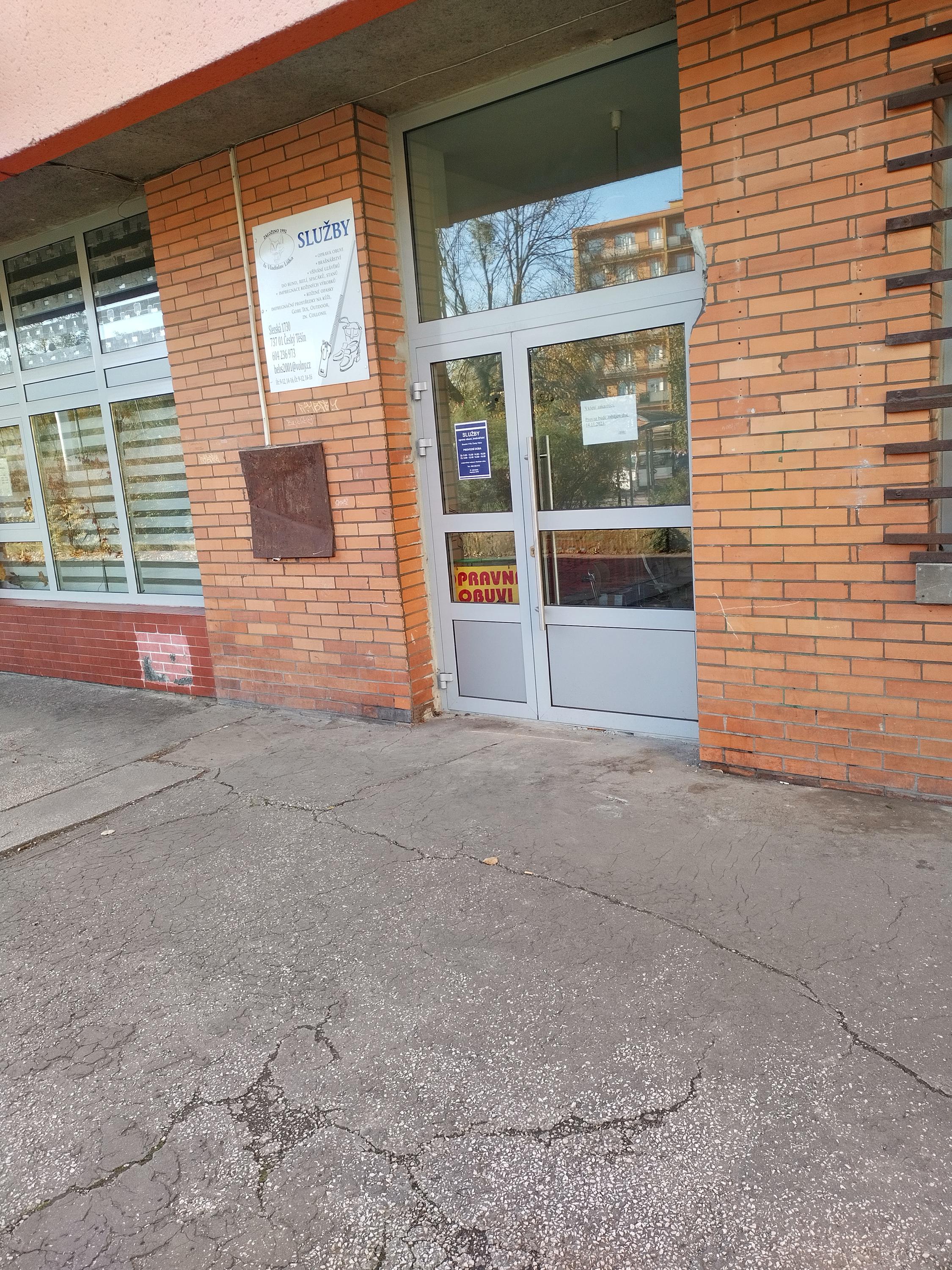 Oprava obuvi, brašnářství - Vladislav Liška foto 4