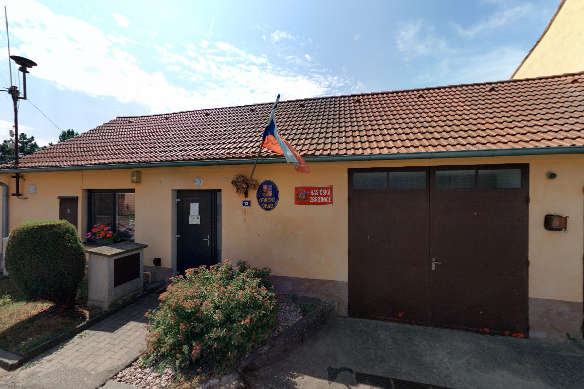 Láz - obecní úřad