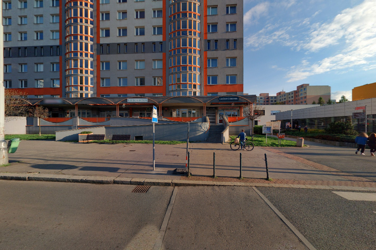 Zámečník - Nezůstaneš Venku foto 5