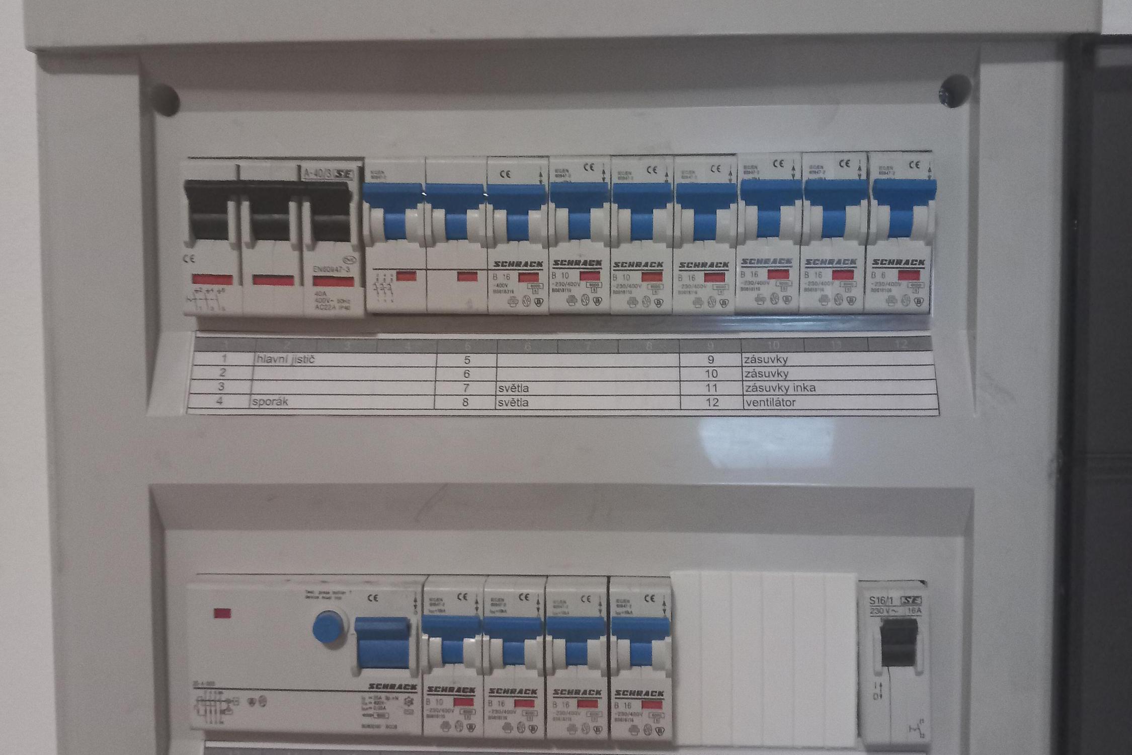 Lukáš Novotný - drobné elektro opravy