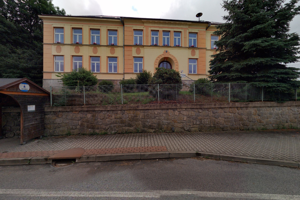 ZŠ a MŠ Ludvíkovice foto 2