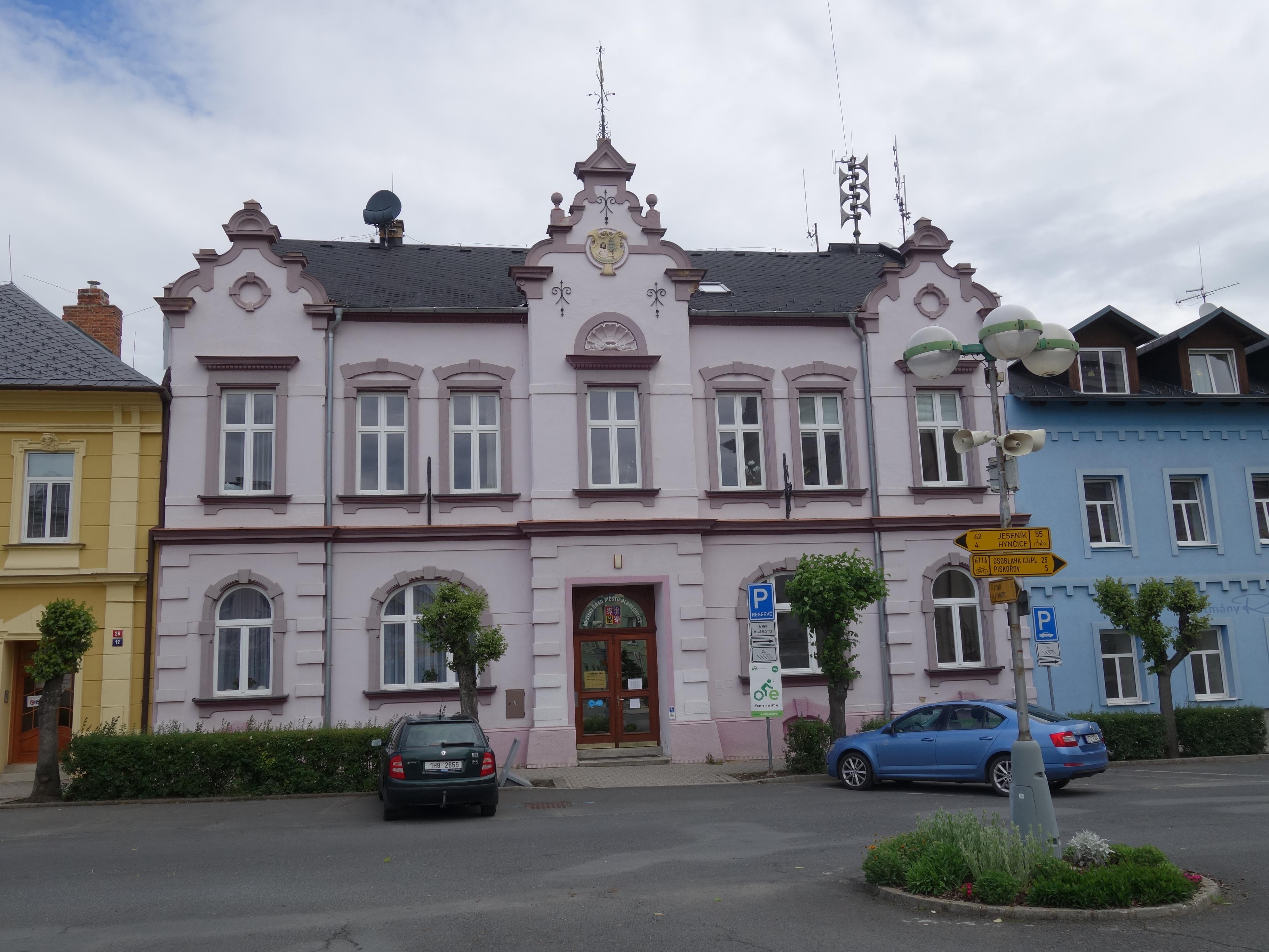 Město Albrechtice - městský úřad foto 2