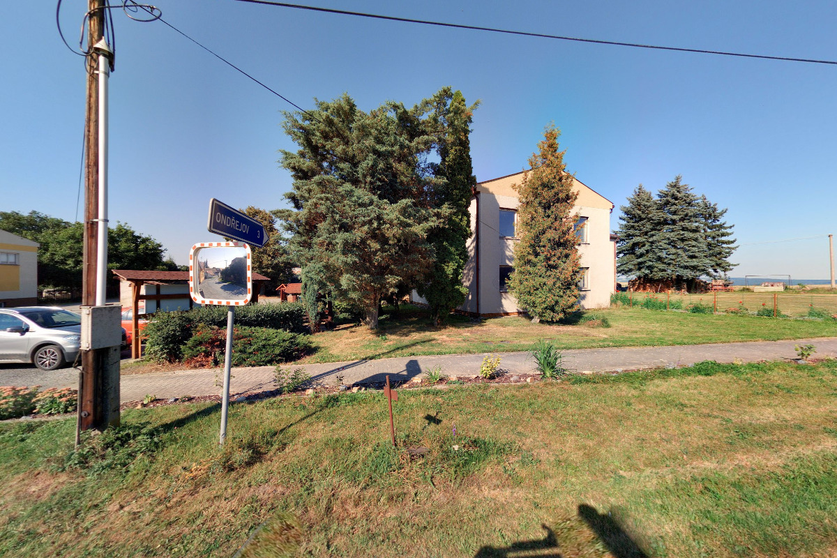 Obecní knihovna Pláně