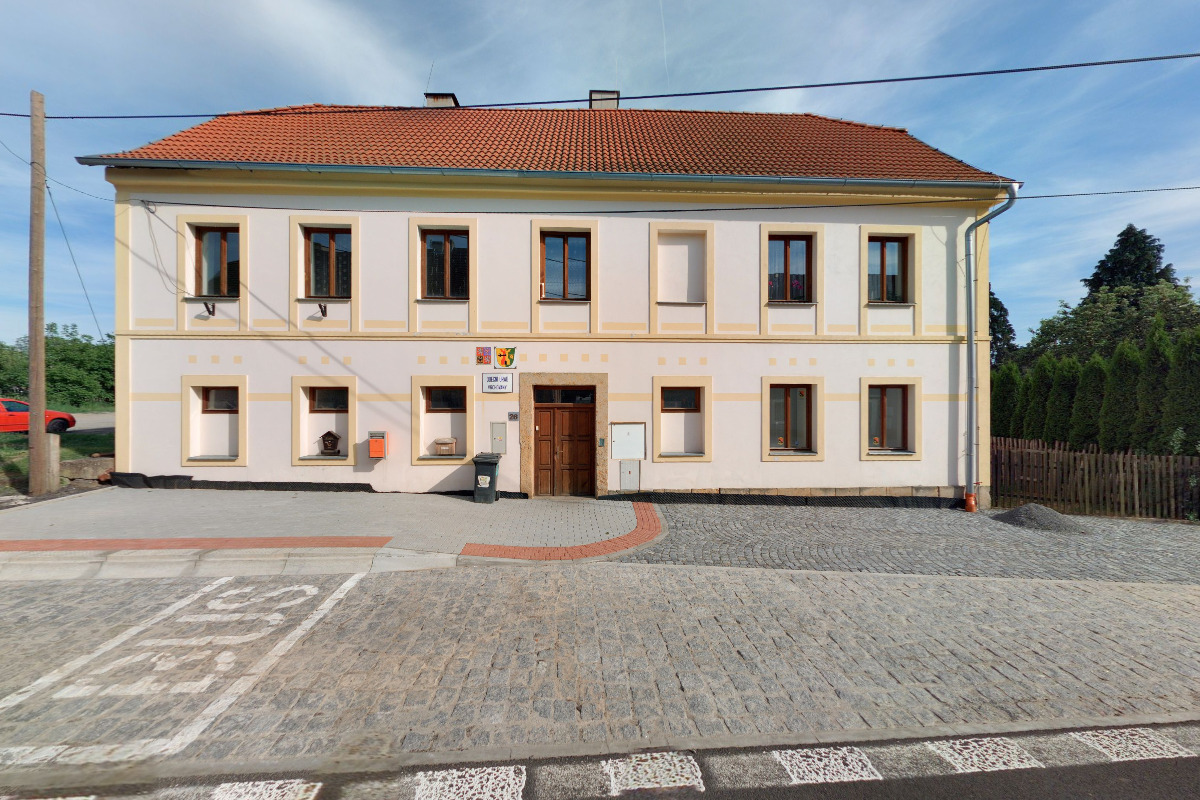 Vrchovany - obecní úřad foto 3
