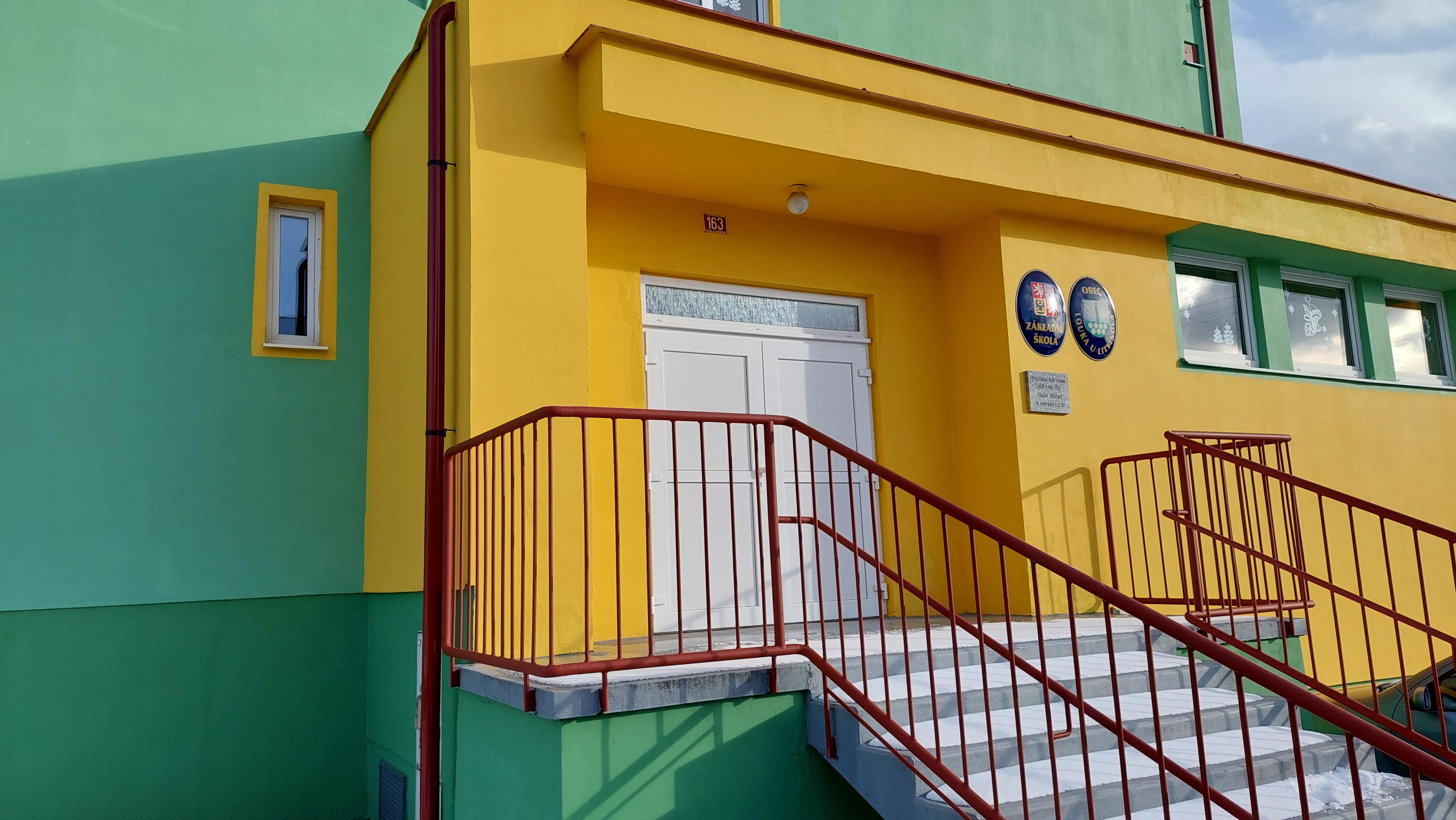 ZŠ Louka u Litvínova, Husova