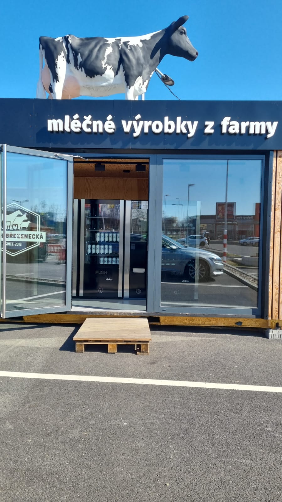 Pick-up & 24 a.s. - prodejní automaty Jofemar foto 6