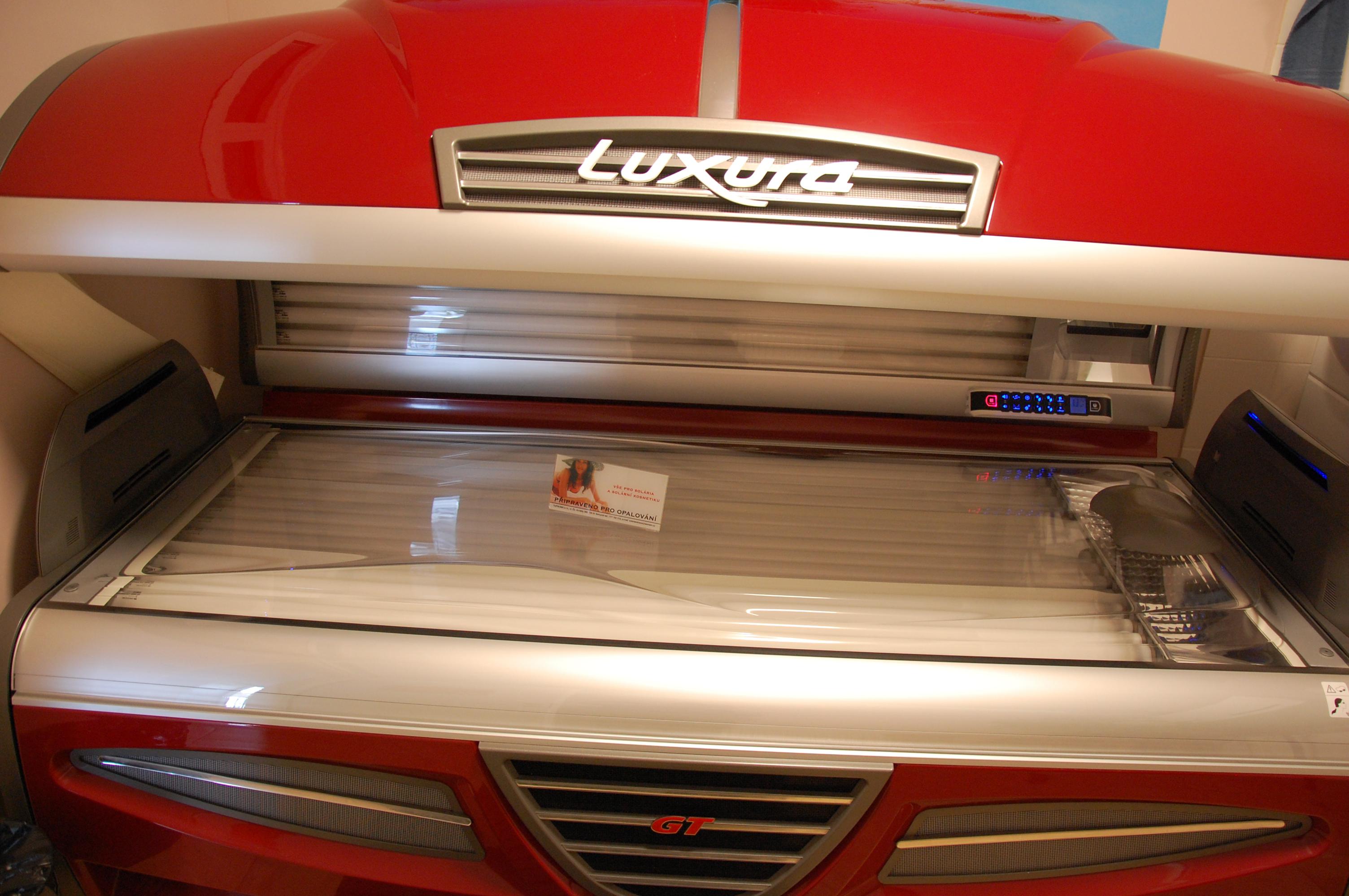 K - studio Praha - kadeřnictví, solárium, pedikúra foto 4