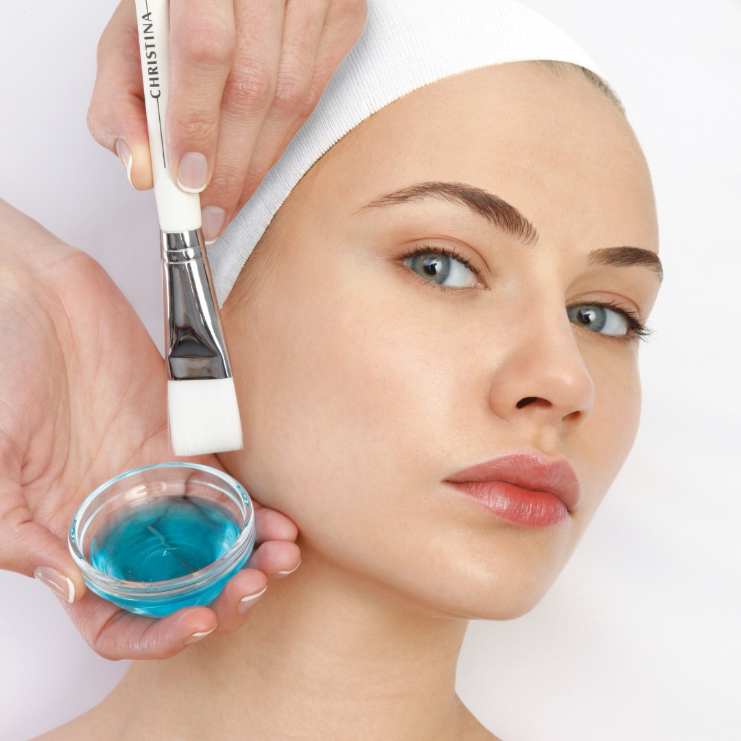 Illustrious - zesvětlující a omlazující péče