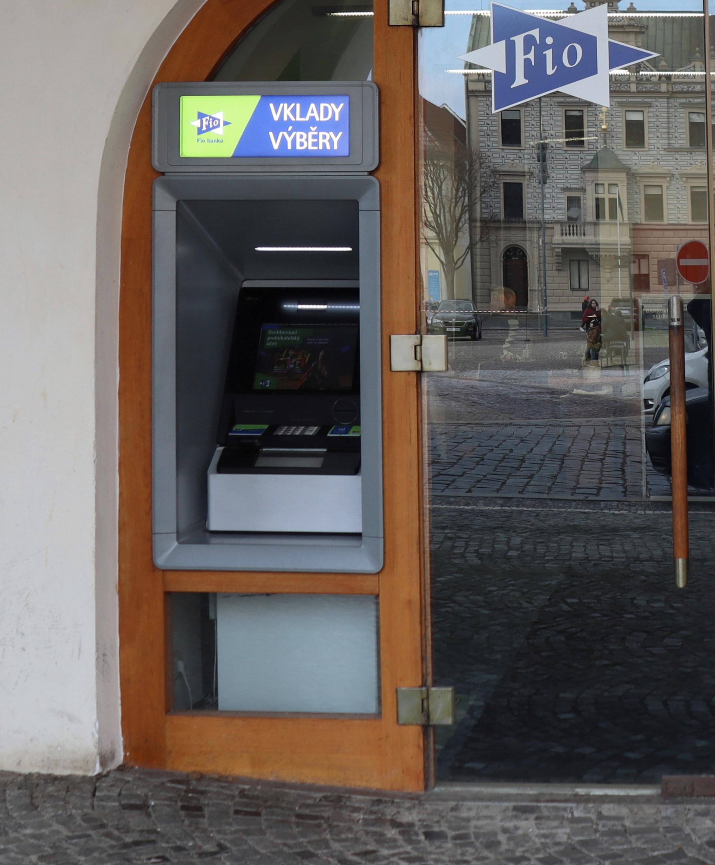 Bankomat Fio banky foto 3
