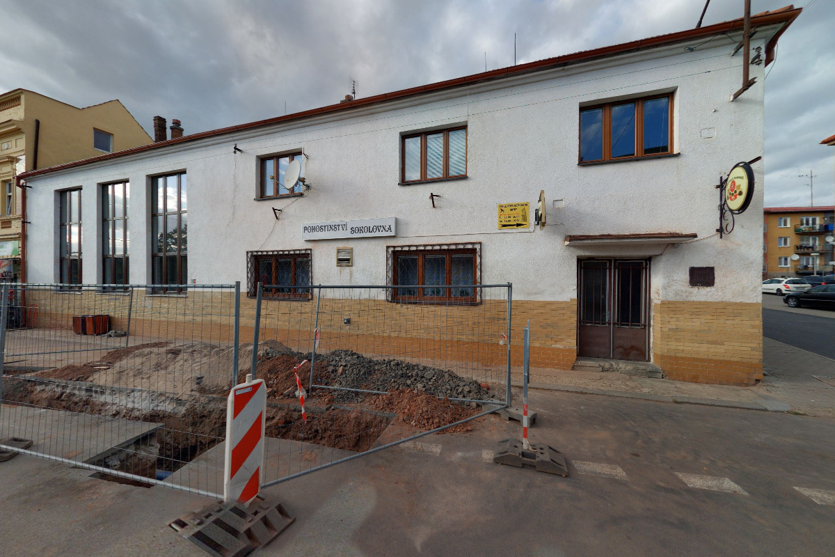 Kulturní dům Kryry foto 3