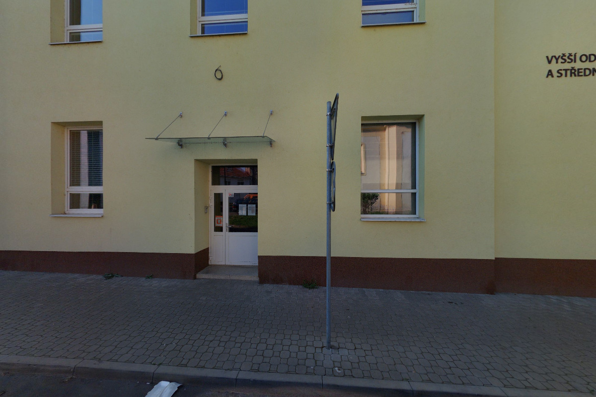 Vyšší odborná škola obalové techniky a Střední škola, Štětí, Kostelní 134 foto 2