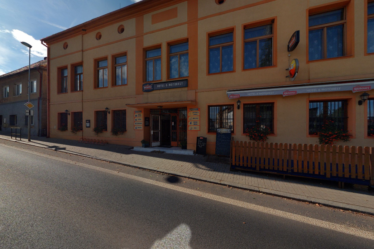 Restaurace V Údolí Zlatého potoka foto 4