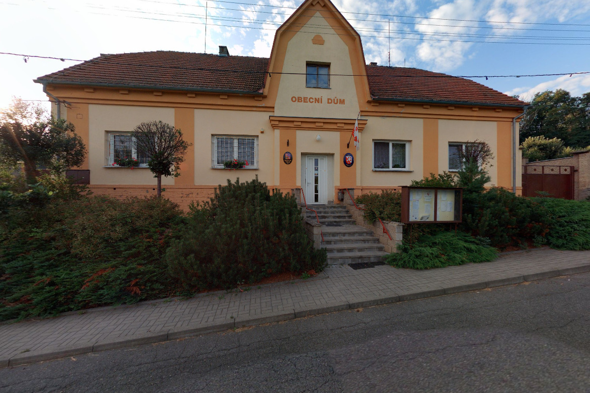 Přelíc - obecní úřad foto 2