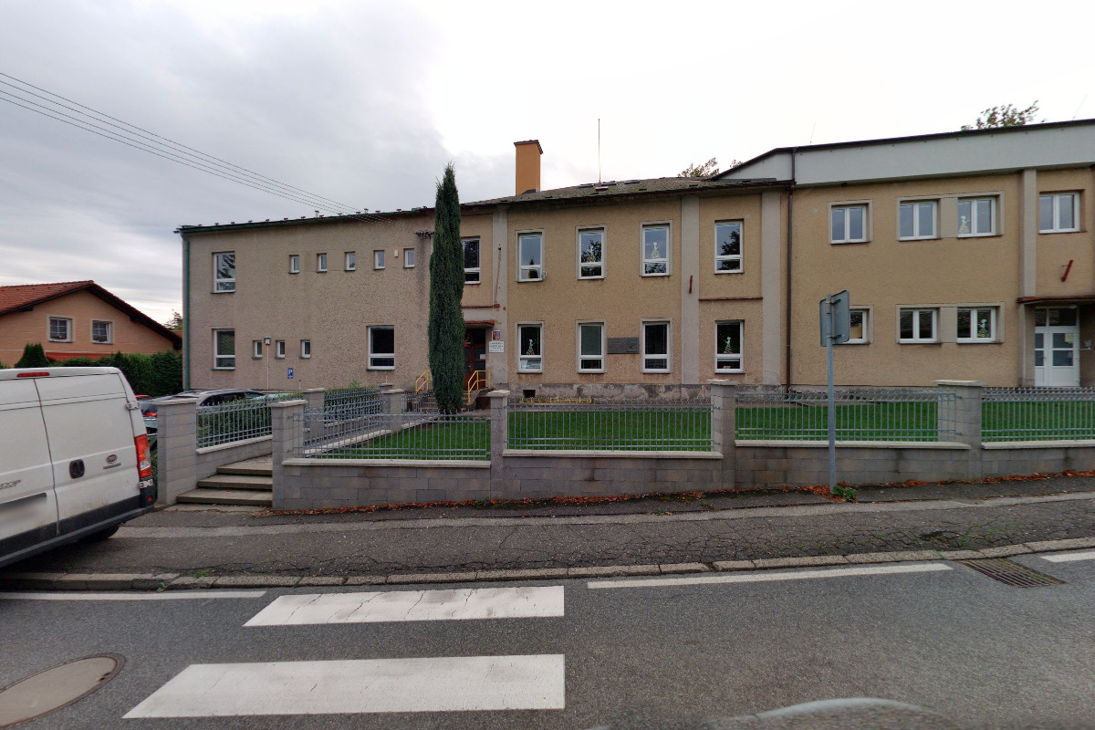ZŠ a MŠ Chvalkovice foto 2