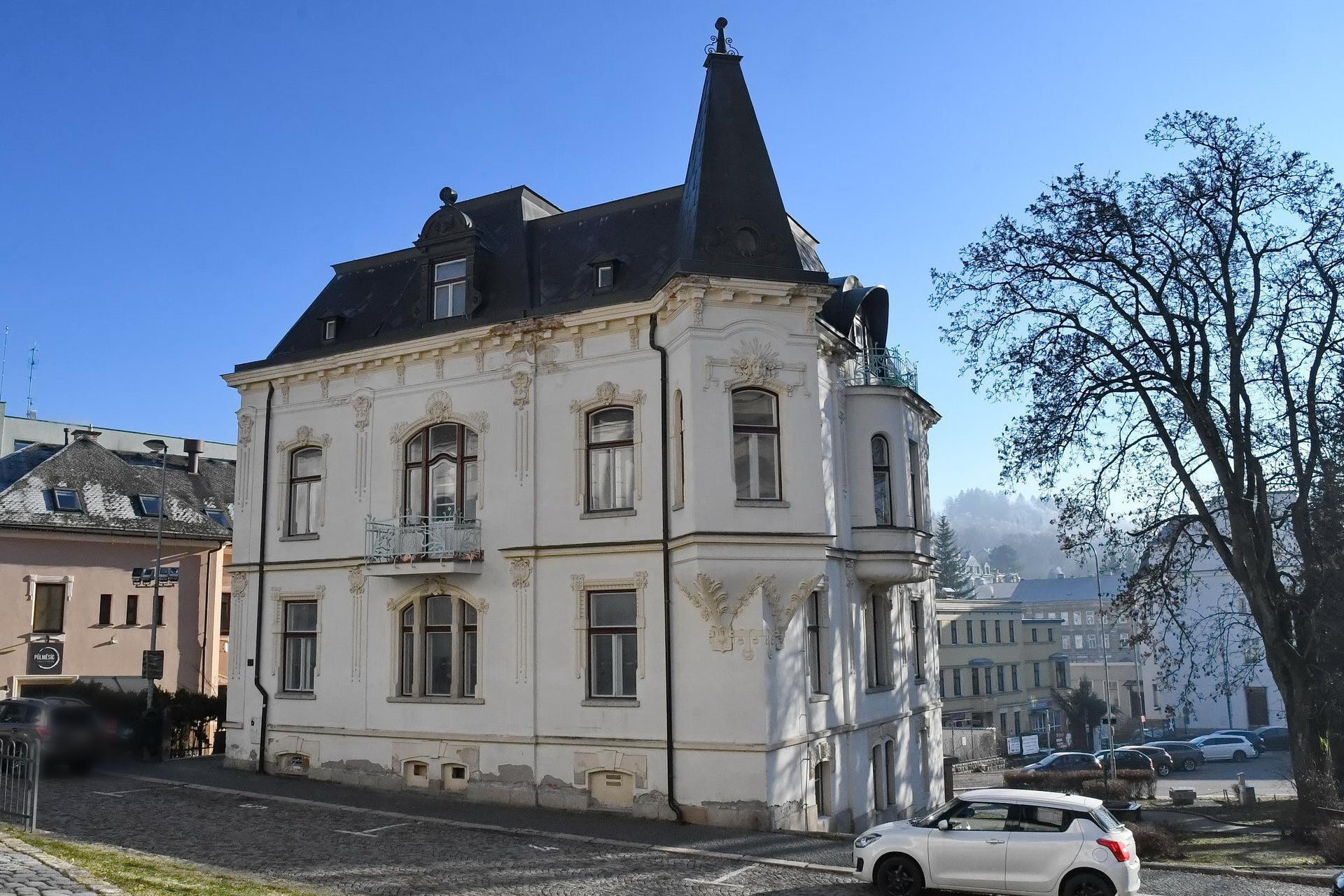 Notářka Mgr. Lucie Svobodová