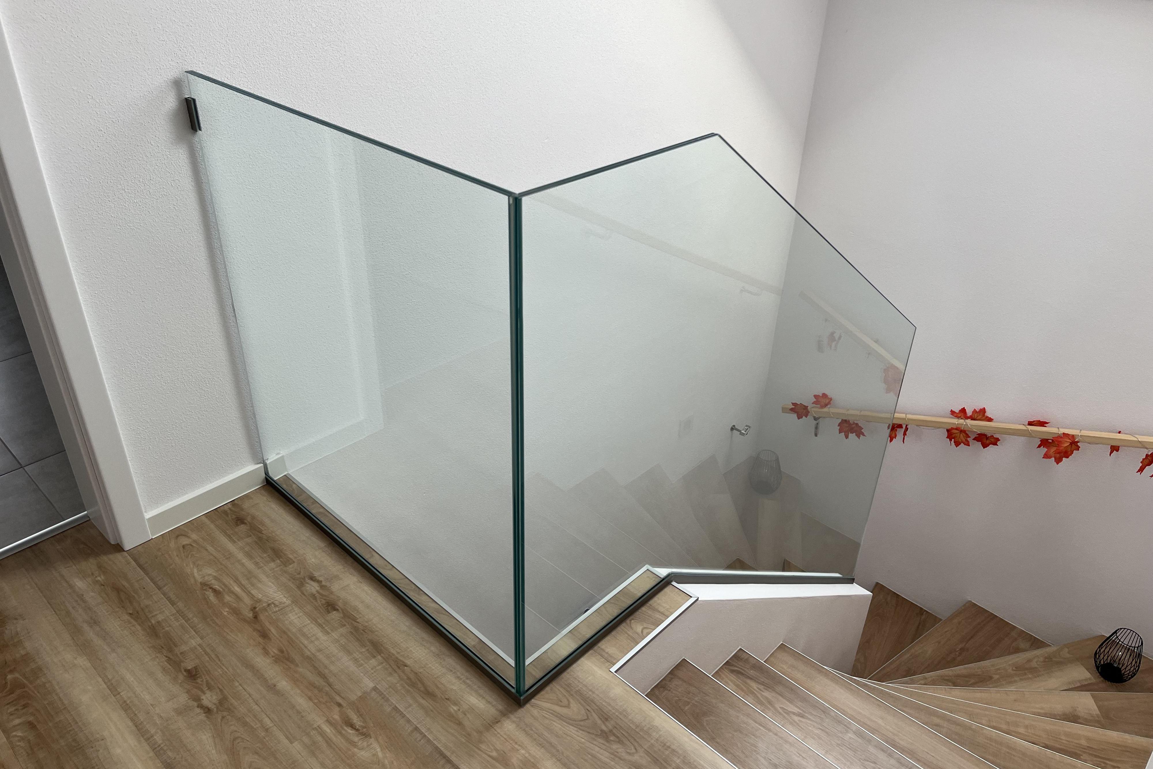 Skleněné zábradlí