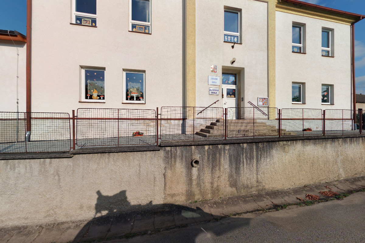 Mateřská škola Dlouhá Ves foto 2