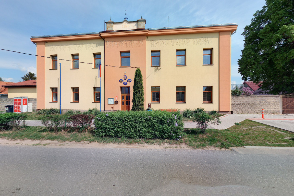 Stratov - obecní úřad