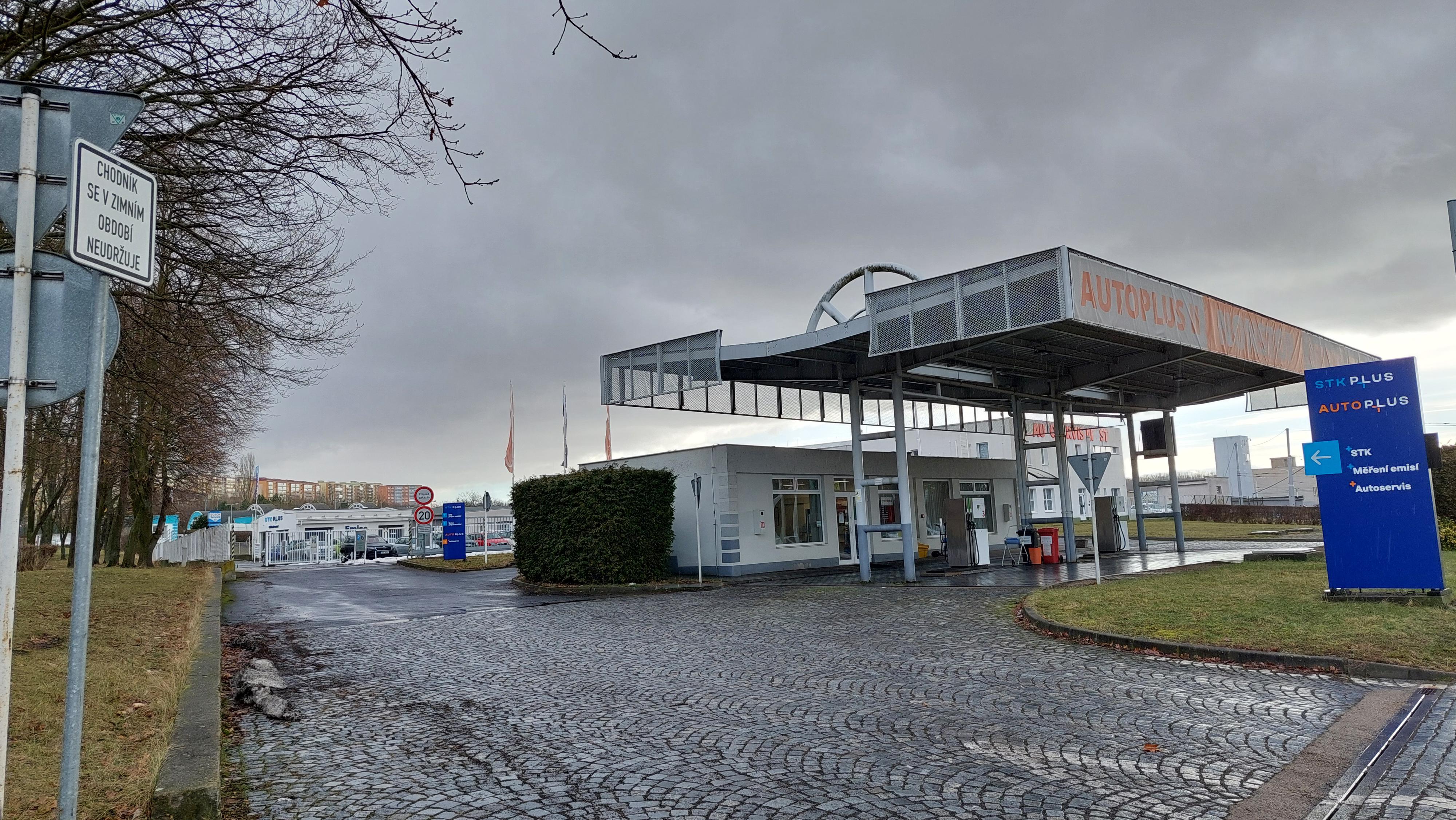 AUTOPLUS II, s.r.o. foto 2
