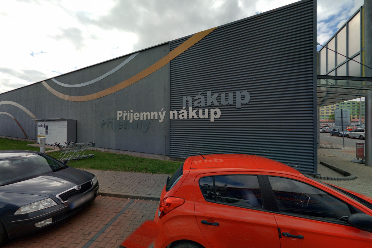 TAKKO FASHION foto 2