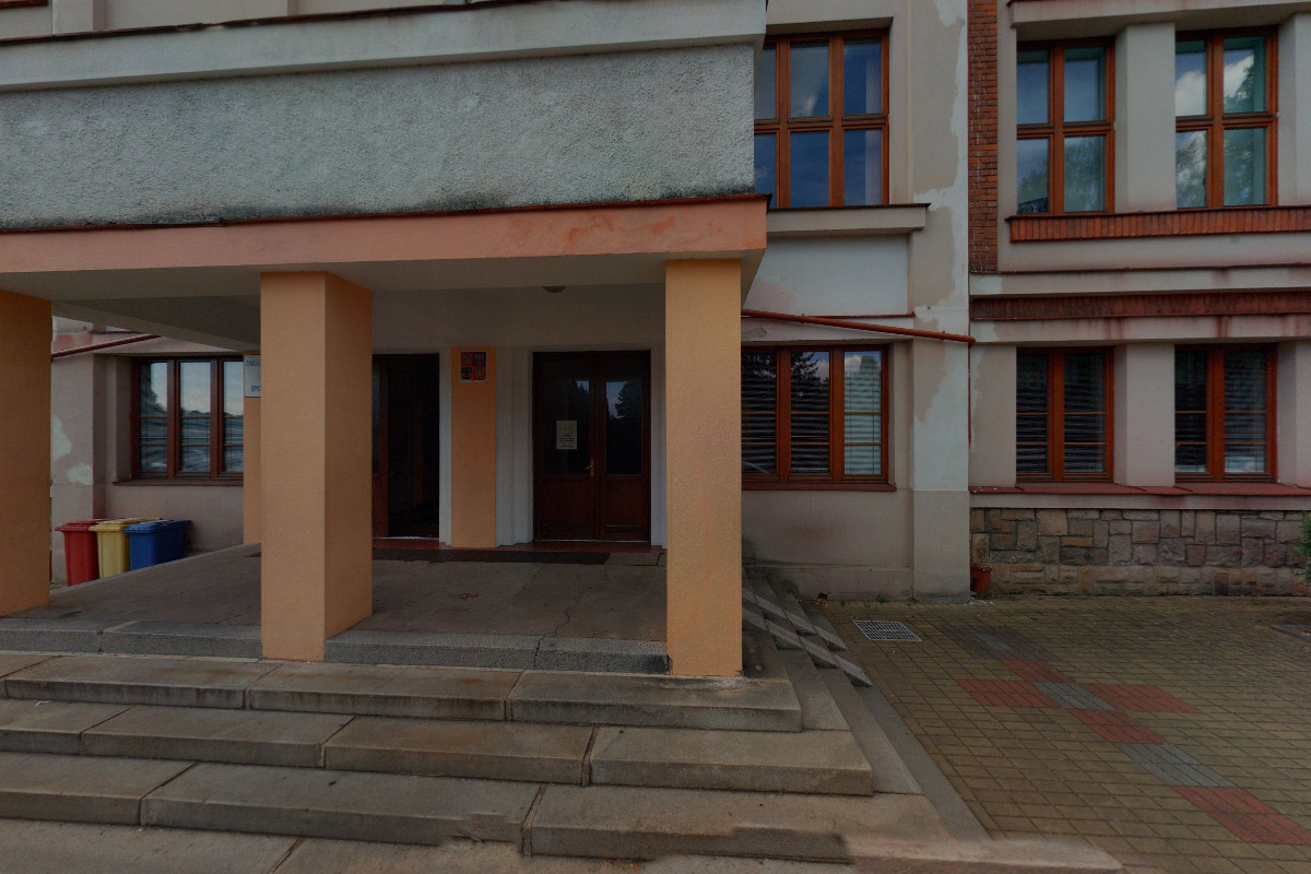 Základní škola Úpice - Lány foto 5