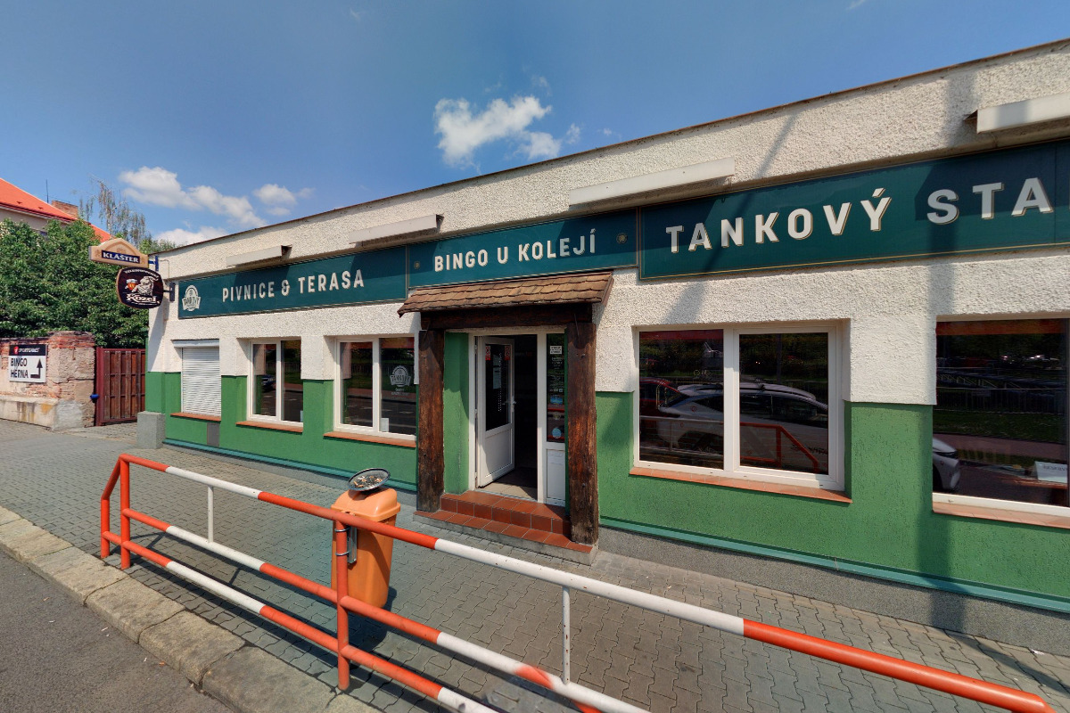 Pivnice Bingo u kolejí foto 2
