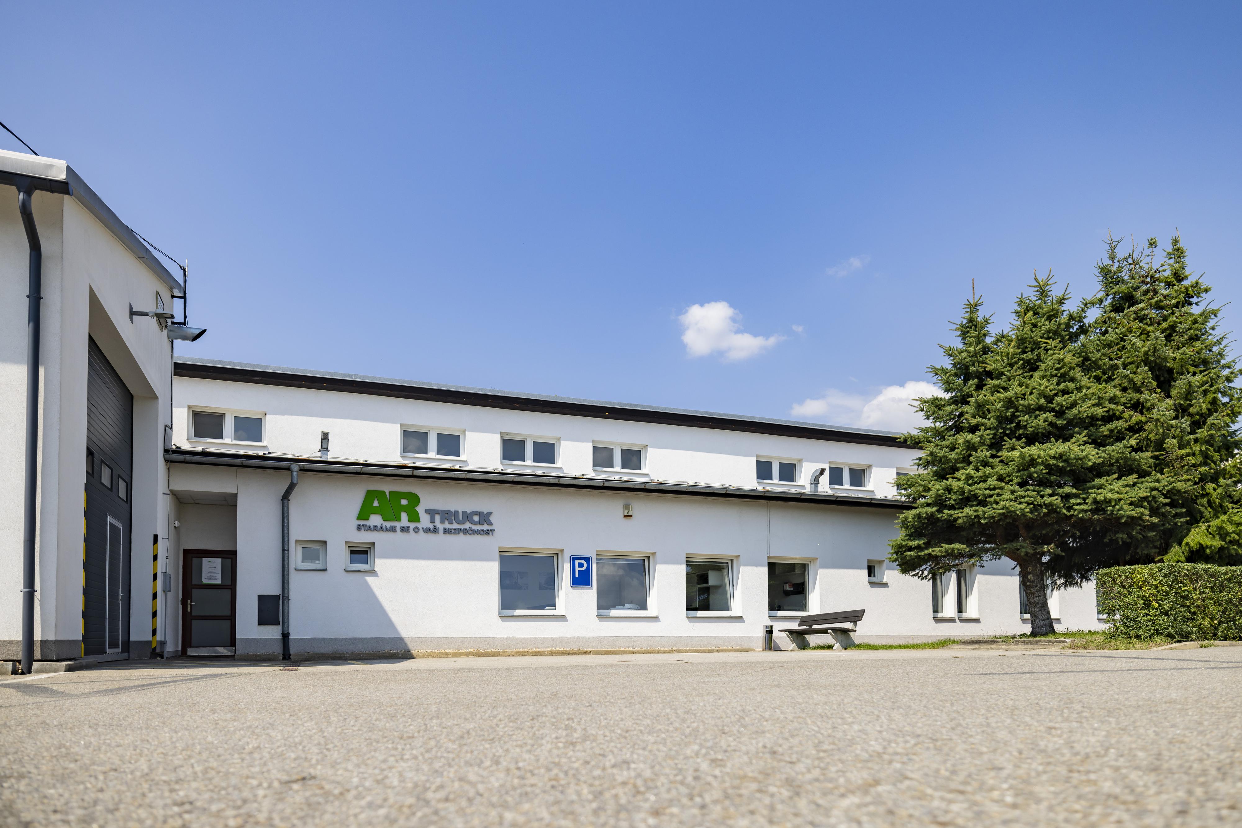 AR TRUCK - STK nákladní vozy foto 5