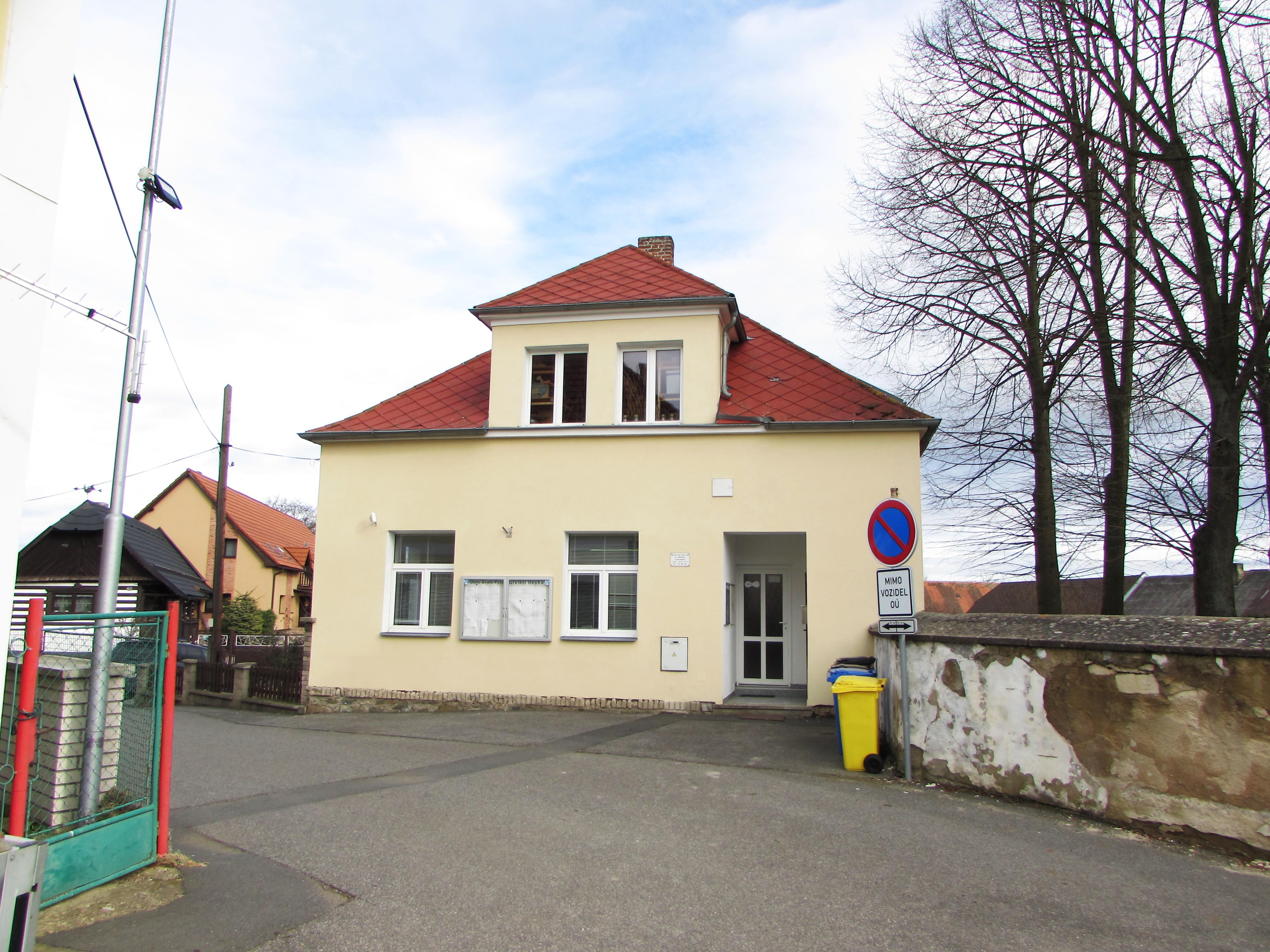 Knihovna Svaté Pole