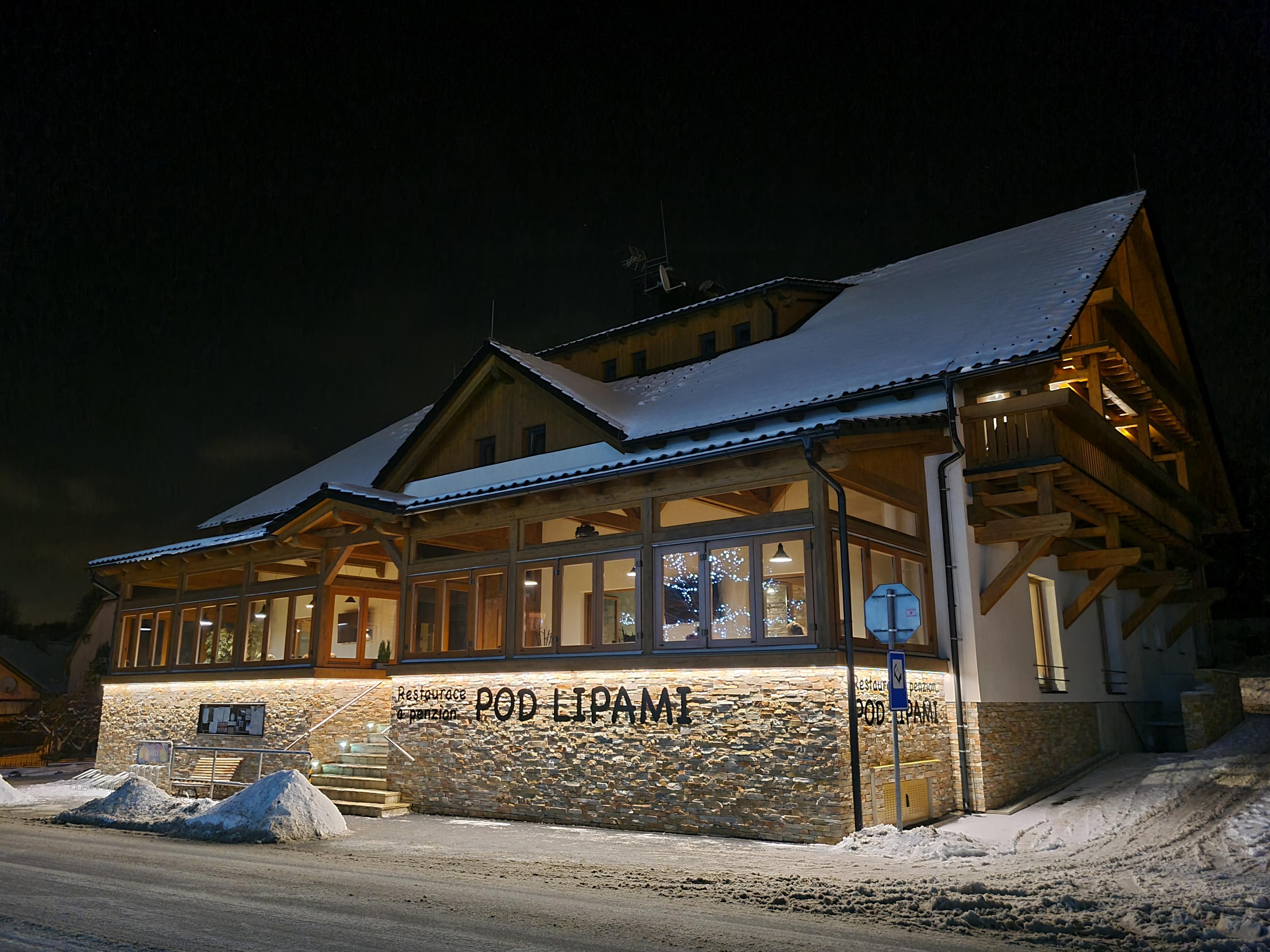 Restaurace Pod Lípami foto 3