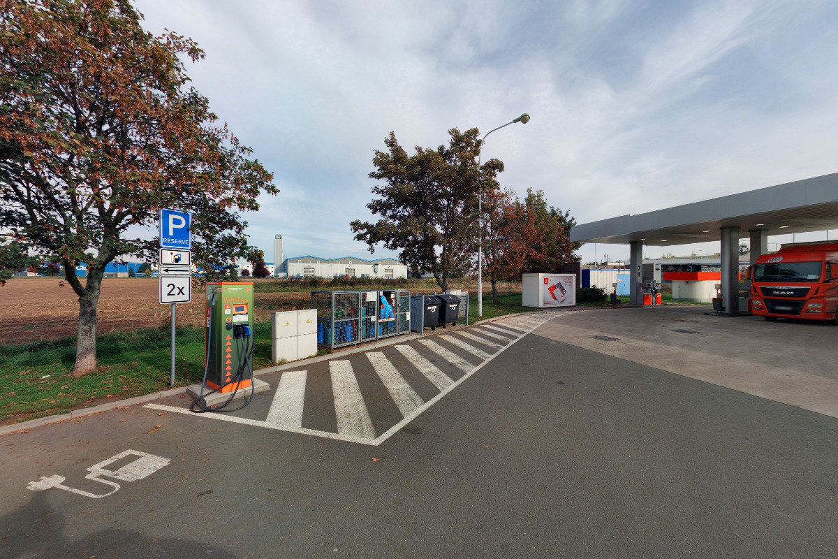 Nabíjecí stanice ČEZ foto 5