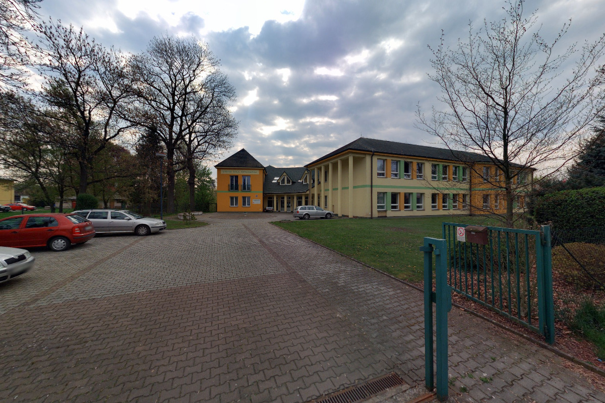 Střední škola služeb, obchodu a gastronomie