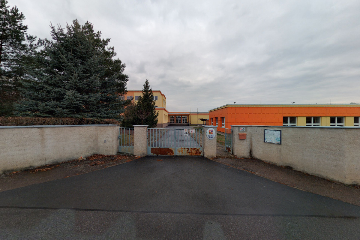 ZŠ a MŠ Smidary, okres Hradec Králové foto 2