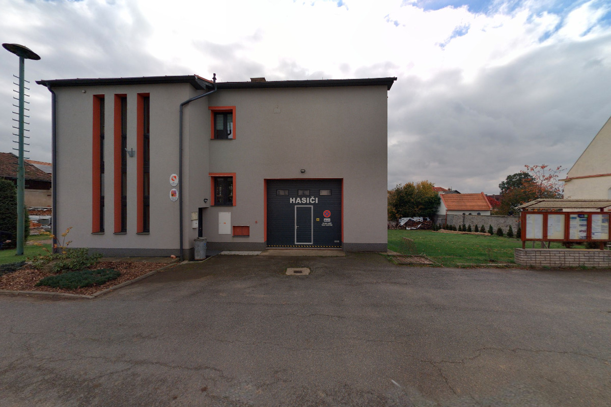 Žižkovo Pole - obecní úřad foto 4