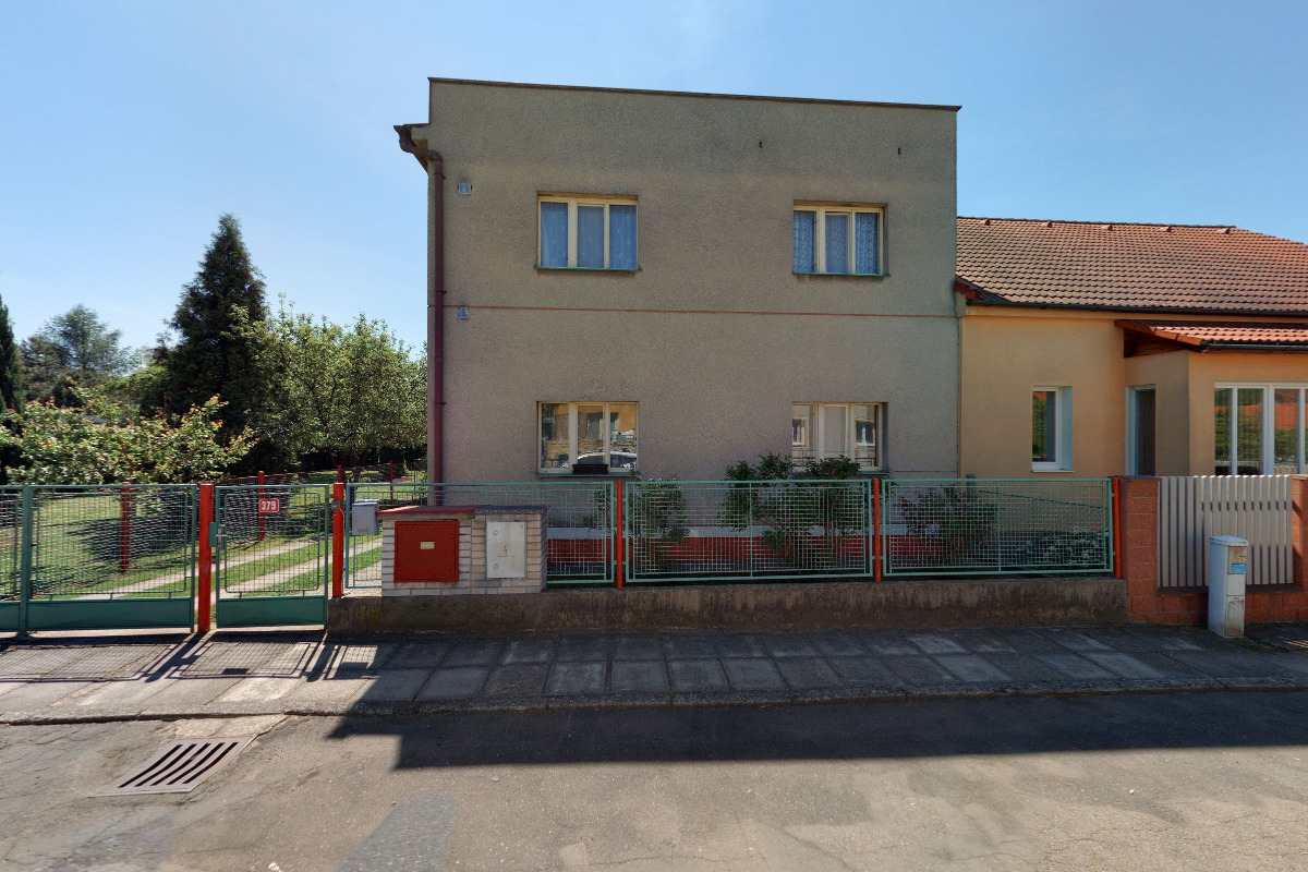 Mgr. Jana Samhammer - konferenční tlumočení a soudní překlady