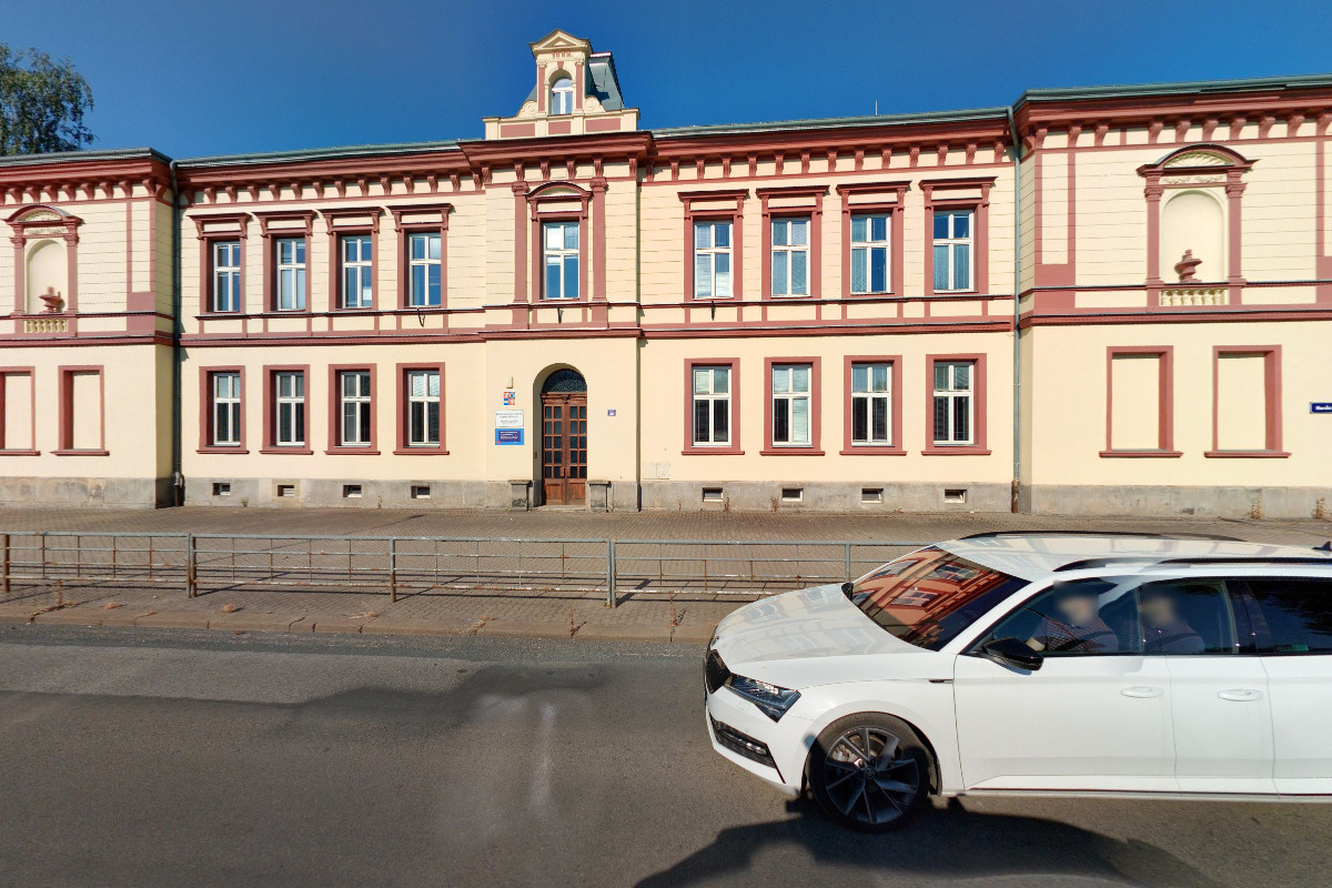 Střední průmyslová škola Trutnov, Horska 59 foto 3
