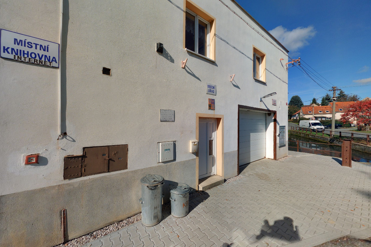 Neuměř - obecní úřad