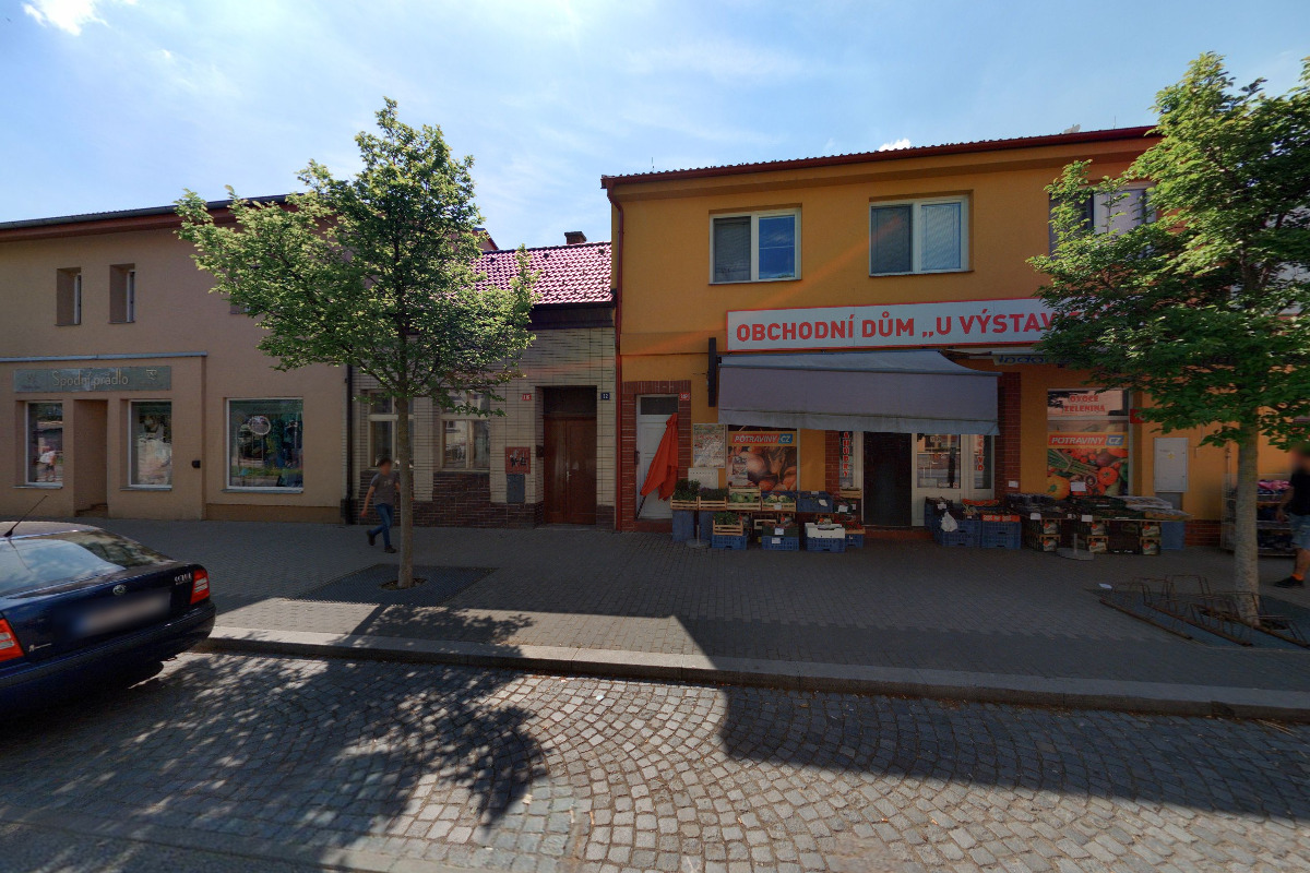 Obchodní dům "U výstaviště" foto 1