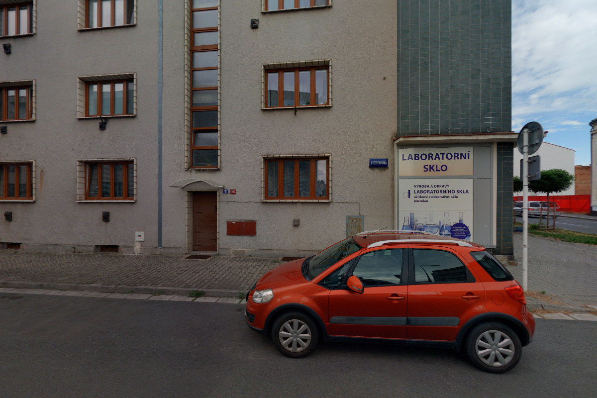 Laboratorní sklo Hradec Králové